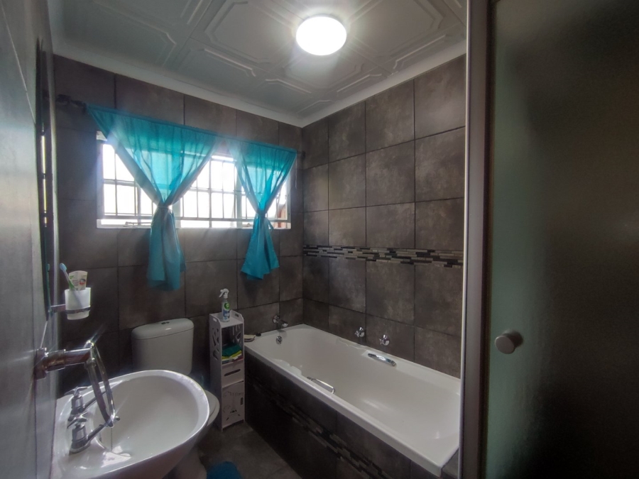 2 Bedroom Property for Sale in Willows Free State
